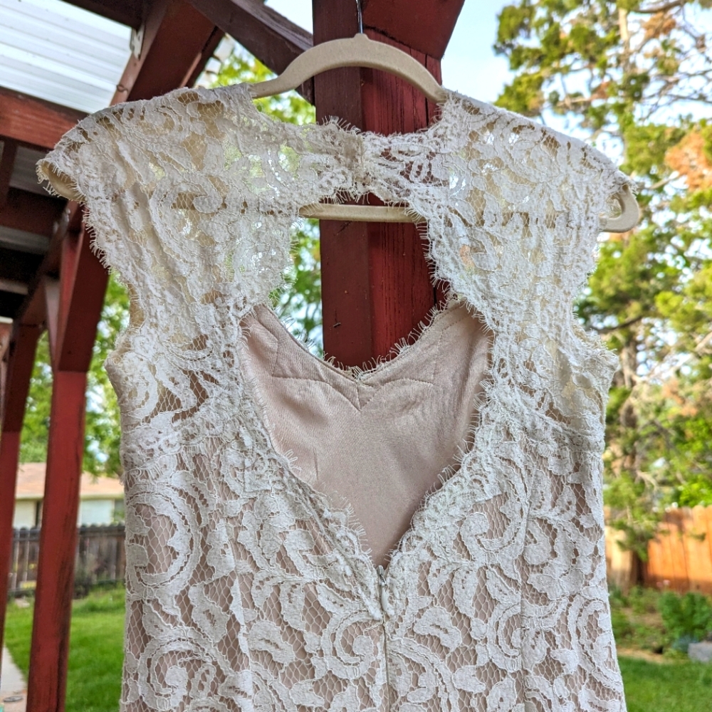 Romantic Tadashi Shoji Wedding Dress - Picture 5 of 14